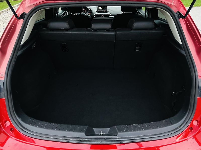 Mazda 3 2.0i MANUÁL SENZORY HEADUP LED - fotka 21 z 43