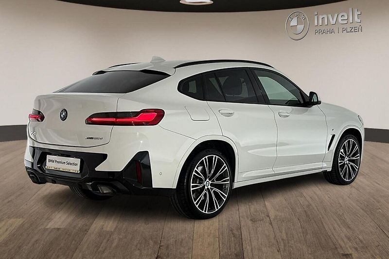 BMW X4 xDrive30d - fotka 3 z 24