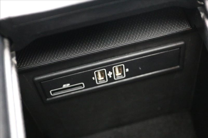 Mercedes-Benz GLC 3,0 43 AMG, Automat, Tažné - fotka 50 z 61
