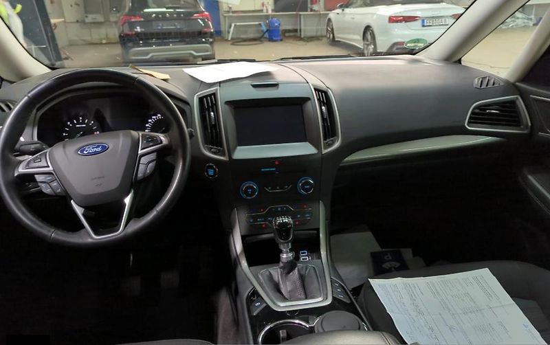 Ford Galaxy (2021) 2.0Eco*TAŽNÉ*KAMERA*NAV*VÝHŘEV - fotka 5 z 10