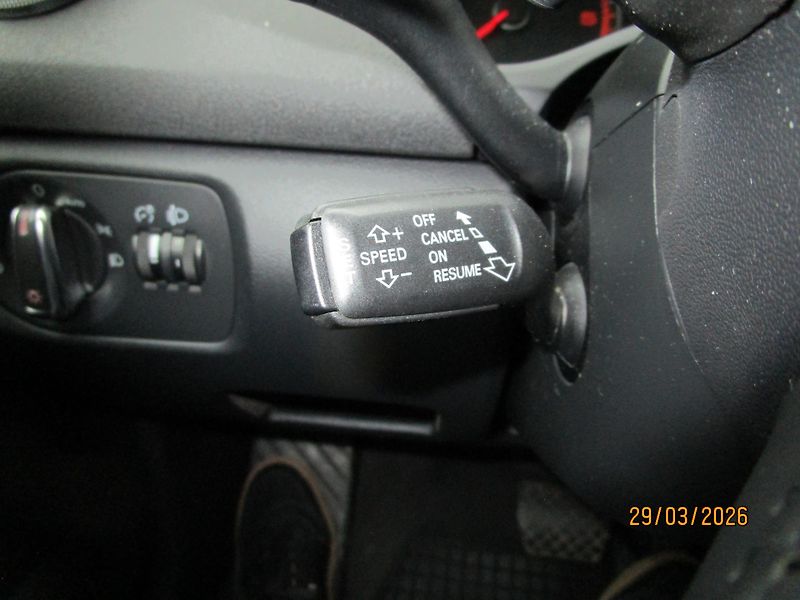 Audi A3 (2009) 2,0 TDi DSG panorama - fotka 15 z 28