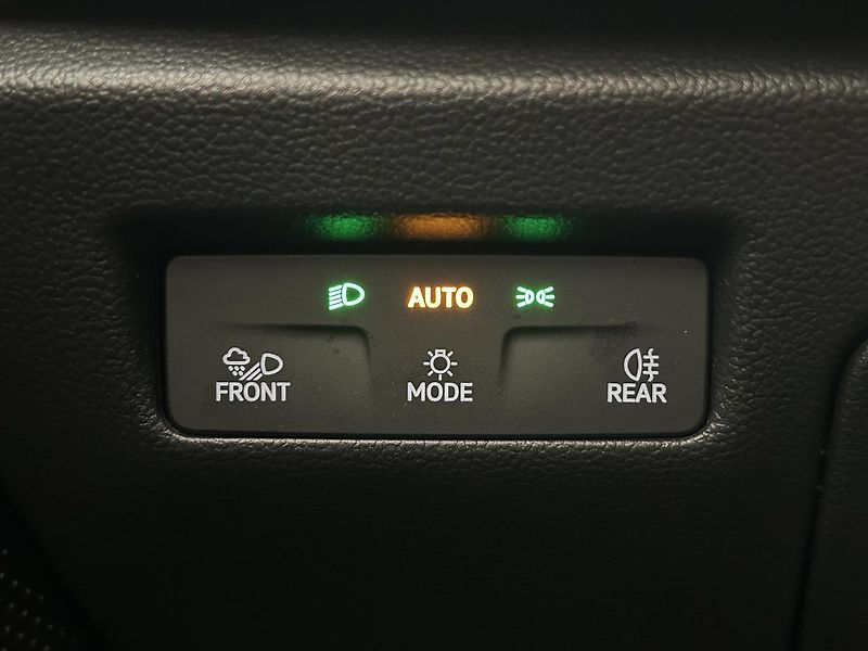 Škoda Superb 2.0 TDI 4x4 L & K - fotka 16 z 30