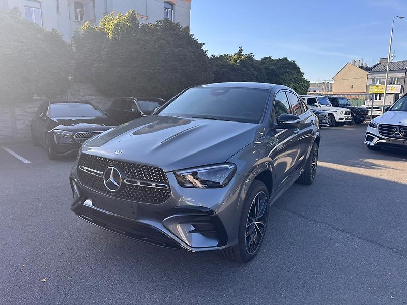 Mercedes-Benz GLE (2026) 450 d 4MATIC kupé - fotka 3 z 24