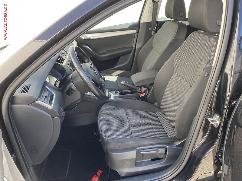 Škoda Octavia (2014) 2.0 TDi, Ambition - fotka 9 z 18