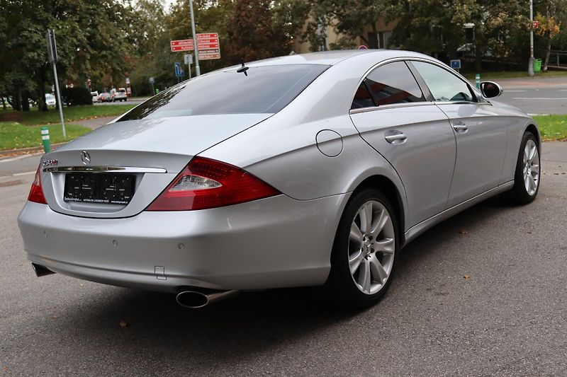 Mercedes-Benz CLS Mercedes-Benz CLS 500 V8 C219 - fotka 11 z 50