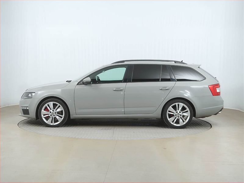 Škoda Octavia (2015) RS 2.0 TDI, Automat, Kůže - fotka 3 z 16