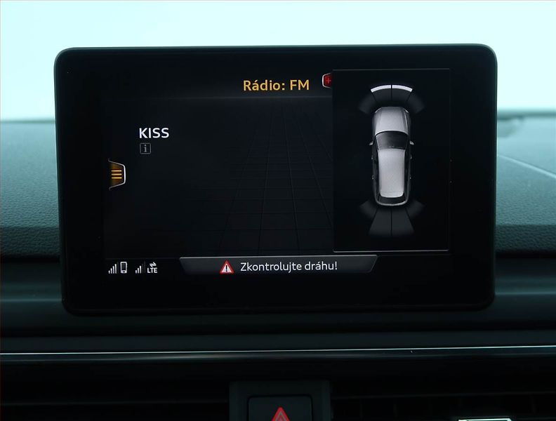 Audi A4 (2016) Ambition 2.0 TDI, Automat - fotka 17 z 19