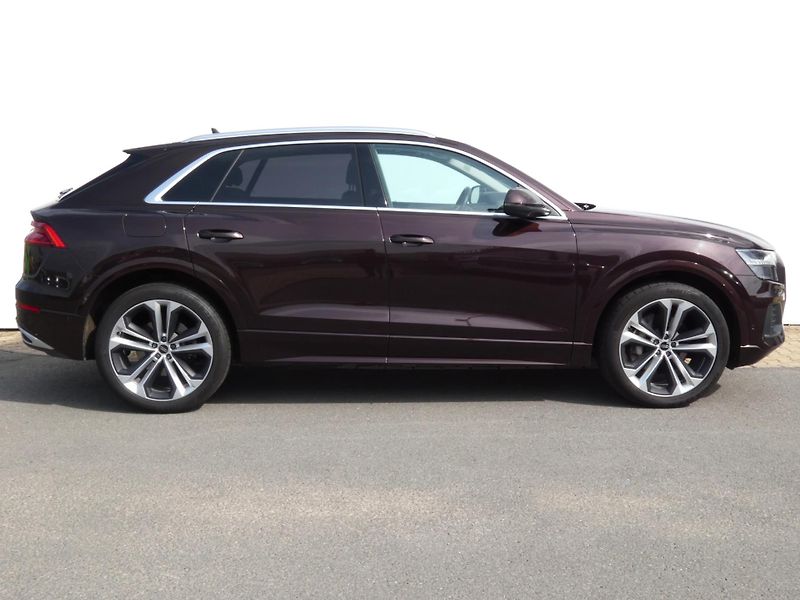 Audi Q8 50 TDI Quattro - fotka 3 z 30
