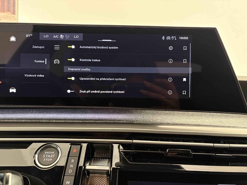 Peugeot 3008 (2026) Business Hybrid 145 e-DCS6 - fotka 33 z 45