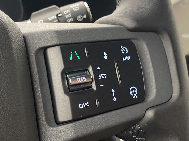 Land Rover Defender (2026) 110 D350 X-Dynamic HSE - fotka 24 z 56