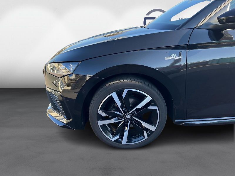 Škoda Scala 1.0 TSi 85 kW MONTE CARLO - fotka 10 z 23