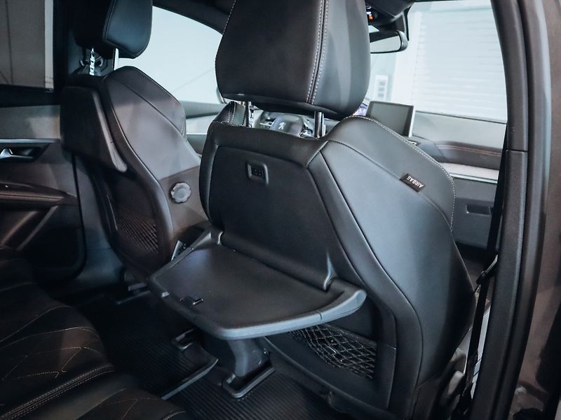 Peugeot 5008 2.0 BlueHDi EAT8 GT Line - fotka 26 z 27