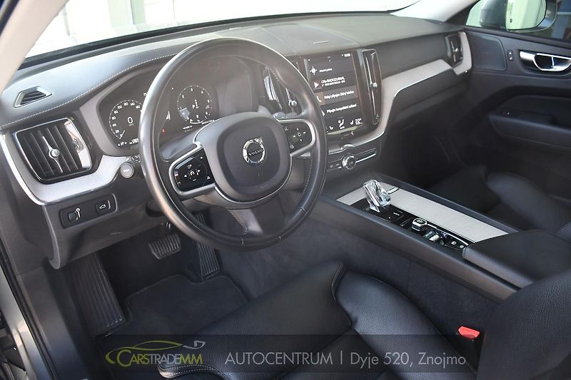 Volvo XC60 B4 INSCRIPTION AWD - fotka 10 z 53