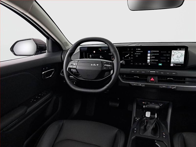 Kia K4 (2026) 1.6 T-GDI, Mrtvý úhel - fotka 7 z 18