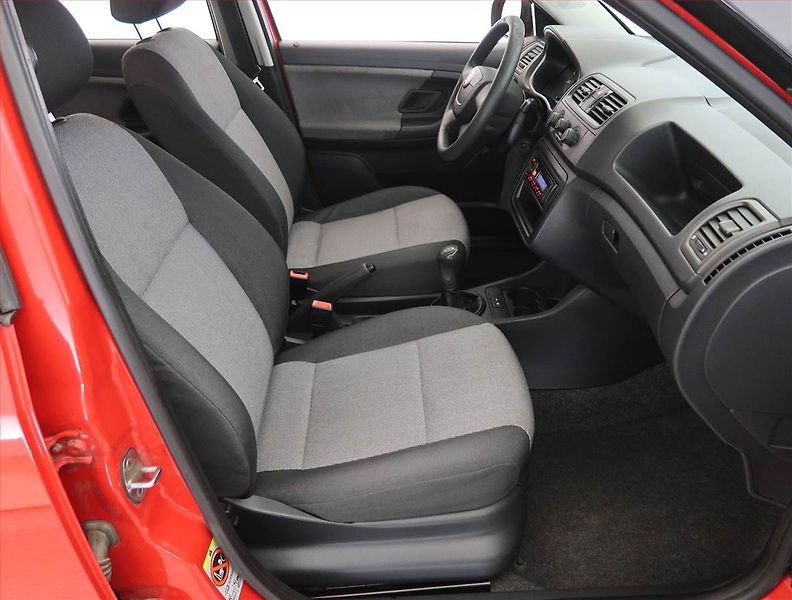Škoda Fabia (2009) 1.2, po STK, jezdí výborně - fotka 9 z 13