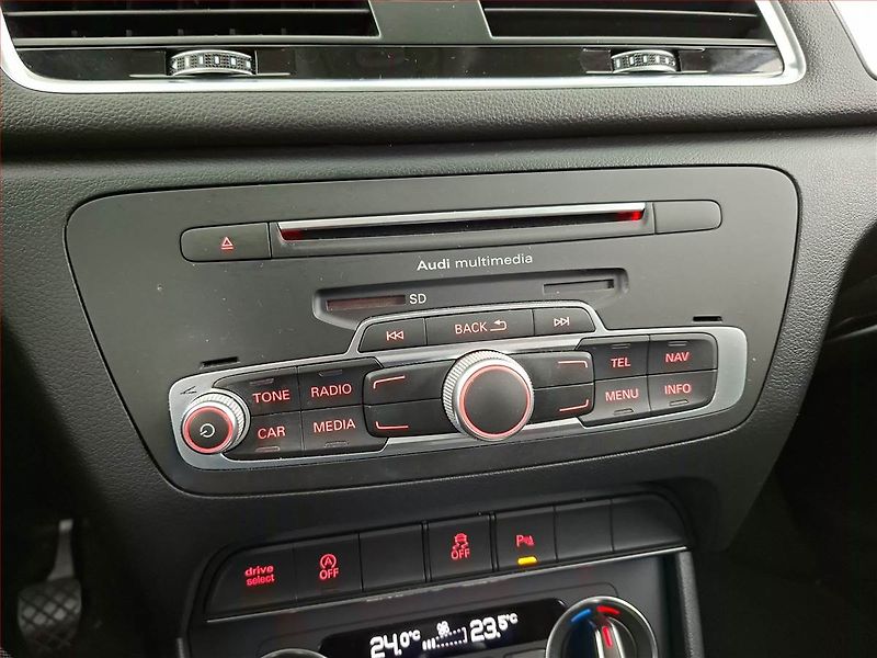 Audi Q3 (2016) 2.0 TDI, ČR,1.maj, Tempomat - fotka 15 z 19