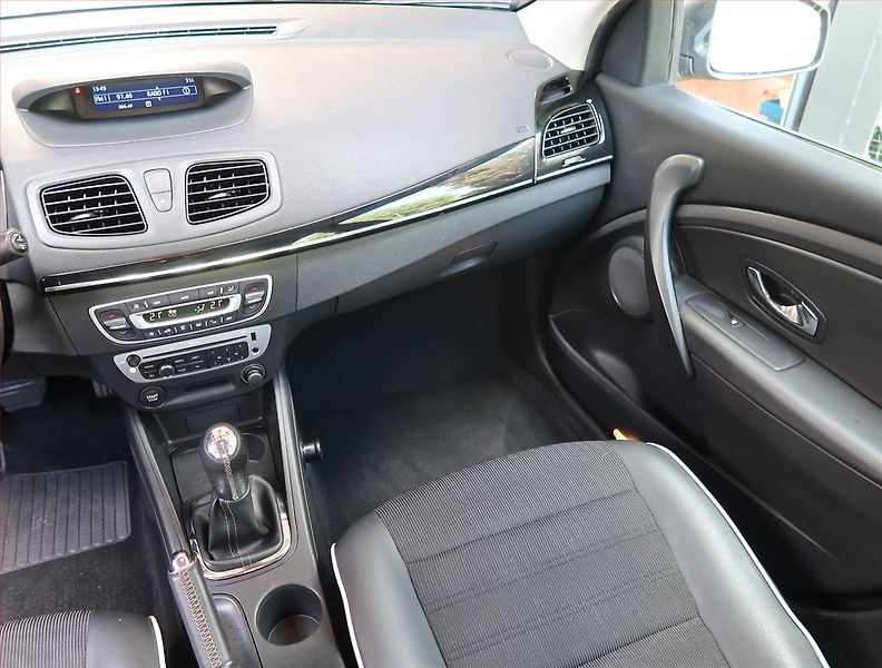 Renault Fluence (2013) 1.6 16V, Tempomat - fotka 8 z 18