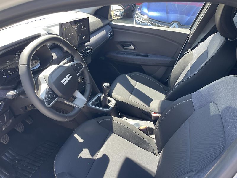 Dacia Jogger (2026) Expression TCe 110 5 míst NOVÝ - fotka 9 z 15