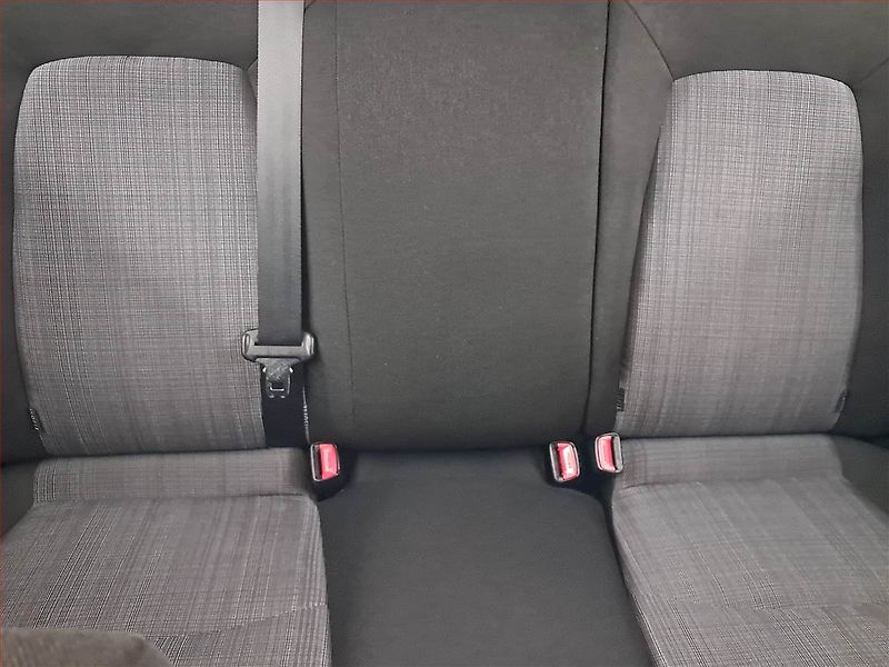Kia Ceed (2011) 1.6 CVVT, po STK, jezdí dobře - fotka 10 z 19