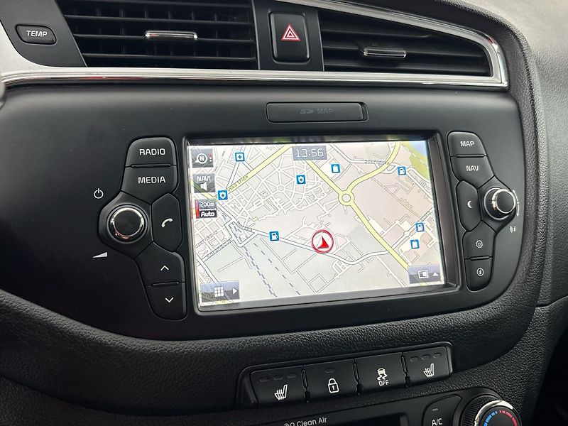Kia Ceed Exclusive DCT - fotka 24 z 27