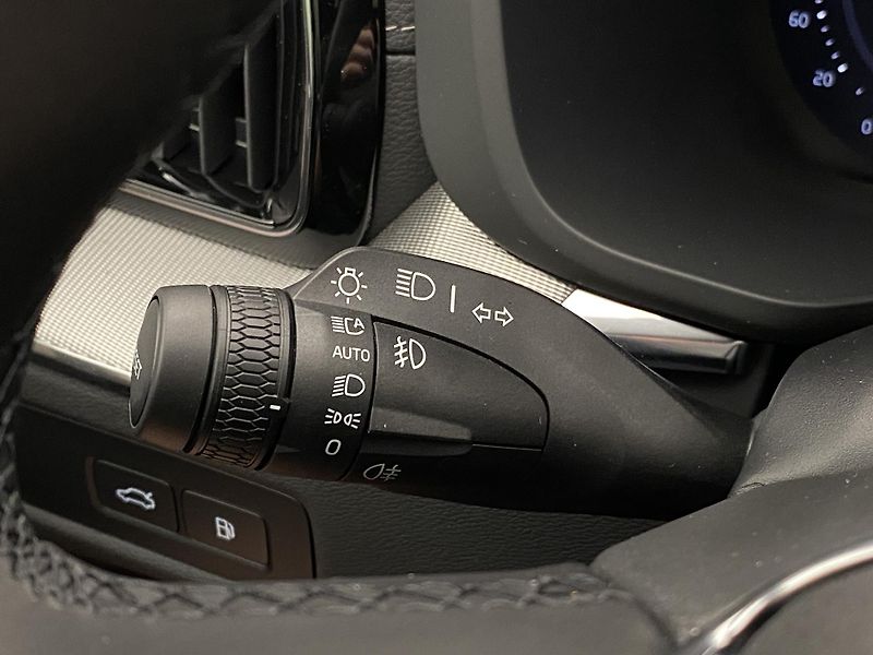 Volvo XC60 T8 AWD RECHARGE BLACK EDITION - fotka 22 z 61