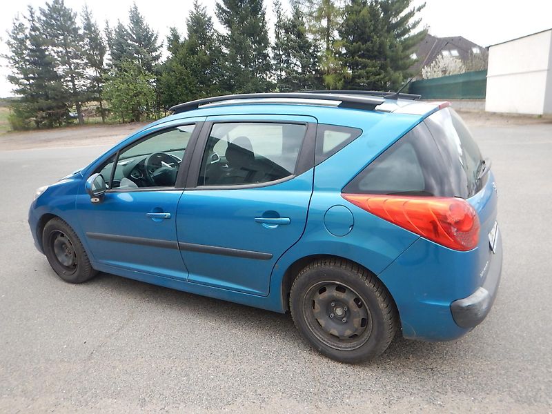 Peugeot 207 1.6 Hdi - fotka 5 z 10