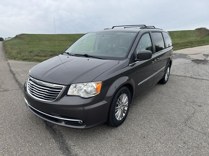 Chrysler Town & Country (2016) 3.6 V6 DOL. KM,SERVSNI KN - fotka 1 z 31