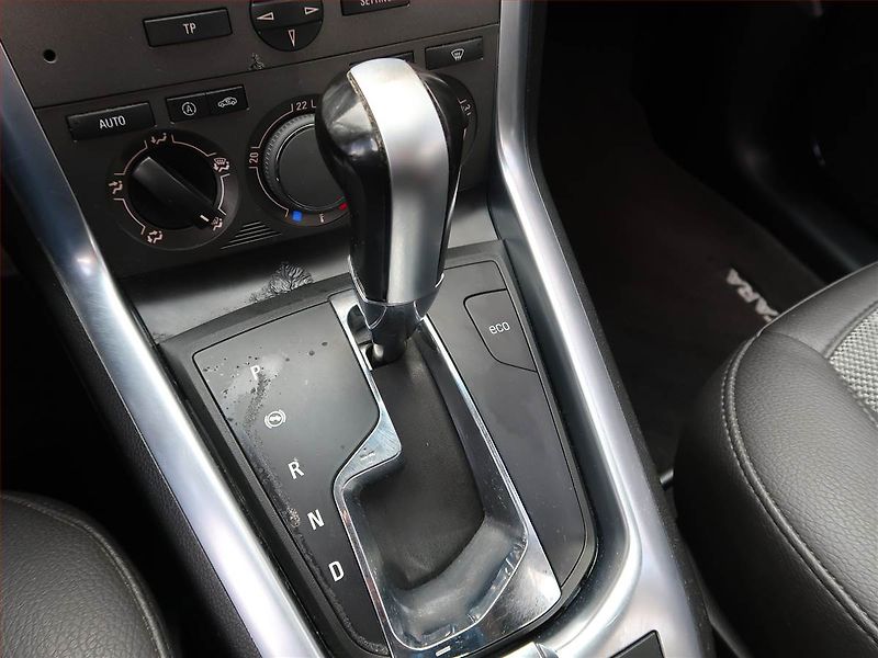 Opel Antara (2012) 2.2 CDTI, 4X4, Automat, Navi - fotka 13 z 20