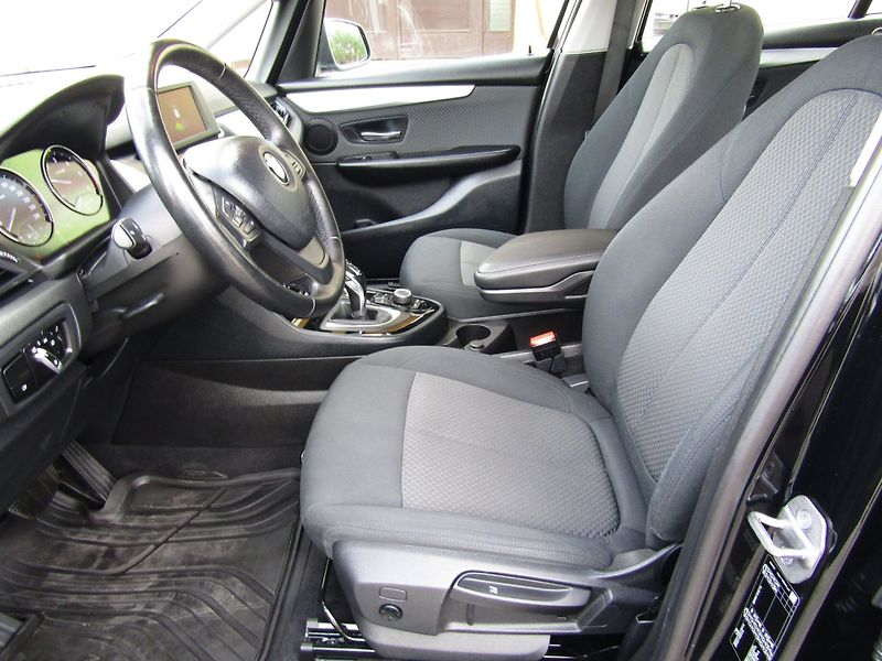 BMW Řada 2 (2019) GT 216D AUTOMAT - fotka 19 z 37