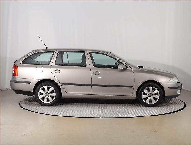 Škoda Octavia (2007) 2.0 TDI, Eko.zaplacen - fotka 6 z 16
