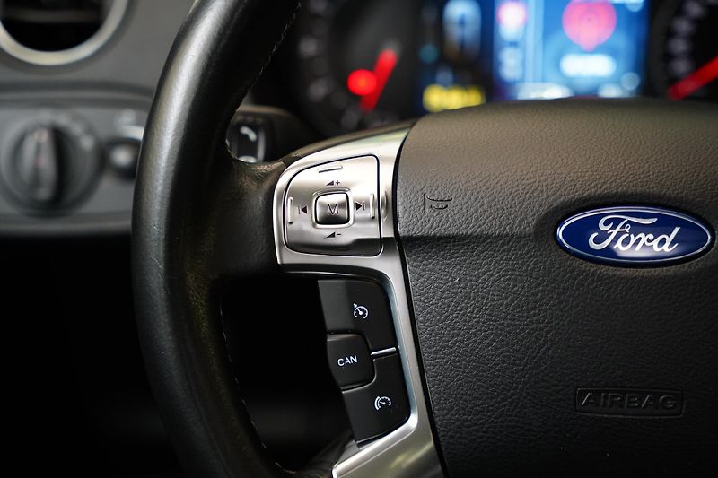 Ford S-MAX - fotka 15 z 27