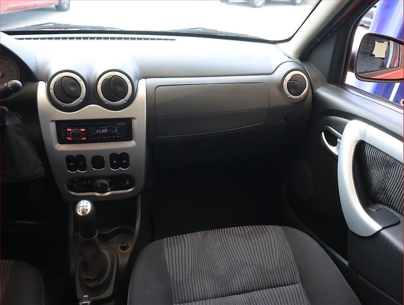 Dacia Sandero (2011) 1.2 16V - fotka 8 z 14