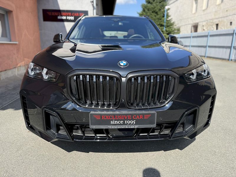 BMW X5 xDrive40d M-PRO Individual AIR - fotka 9 z 53