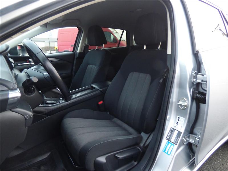 Mazda 6 2,0 Skyactiv,121kW,Bi-Xenon  S - fotka 11 z 35