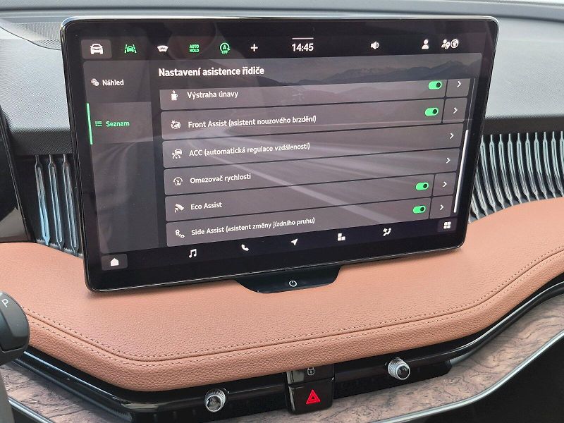 Škoda Superb (2025) Laurin & Klement 2.0 TDI 142kW - fotka 25 z 35