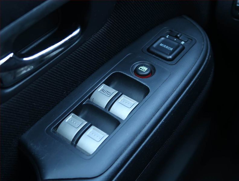 Renault Grand Scénic (2011) 1.6 dCi, 7 míst, po STK, Tažné - fotka 15 z 18