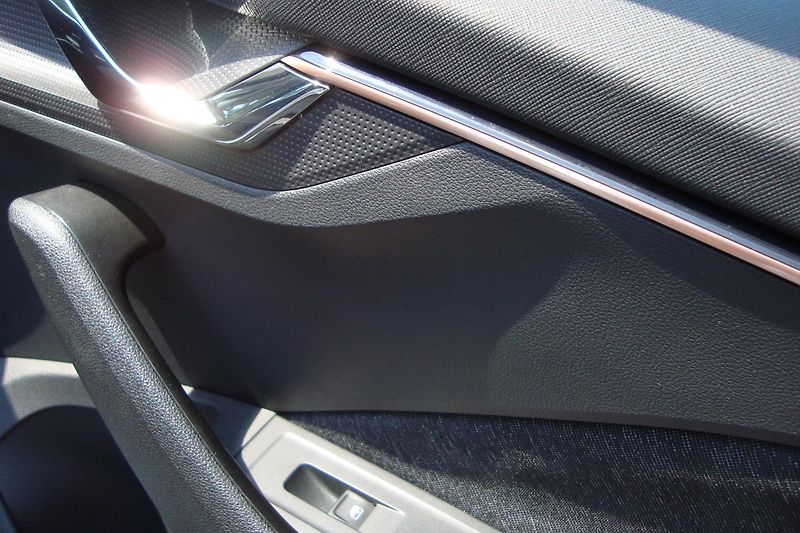 Škoda Kamiq (2020) Style 1.0 TSi,ČR,1Maj.S.Kniha - fotka 43 z 74