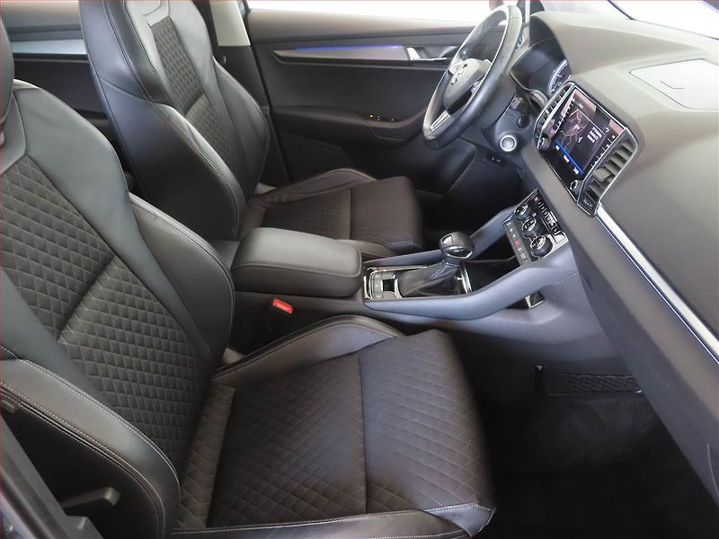 Škoda Karoq (2018) Style 1.6 TDI, Automat, Kůže - fotka 9 z 13