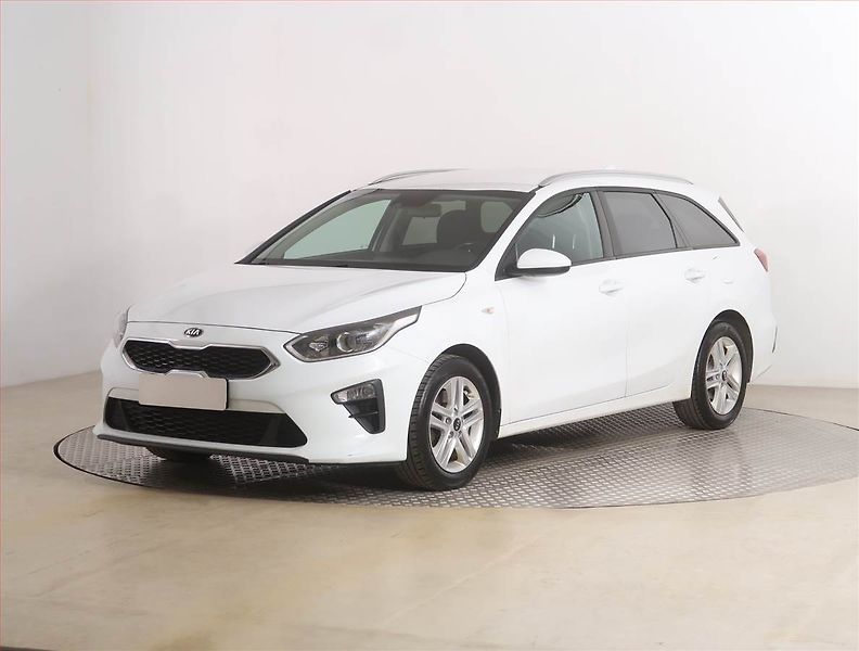 Kia Ceed (2020) 1.0 T-GDI, Tempomat - fotka 2 z 16