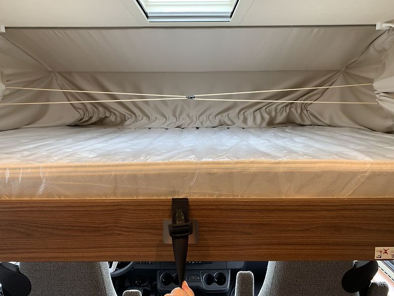 Hymer B MC I 550 volné od 1.10.26 - fotka 20 z 24