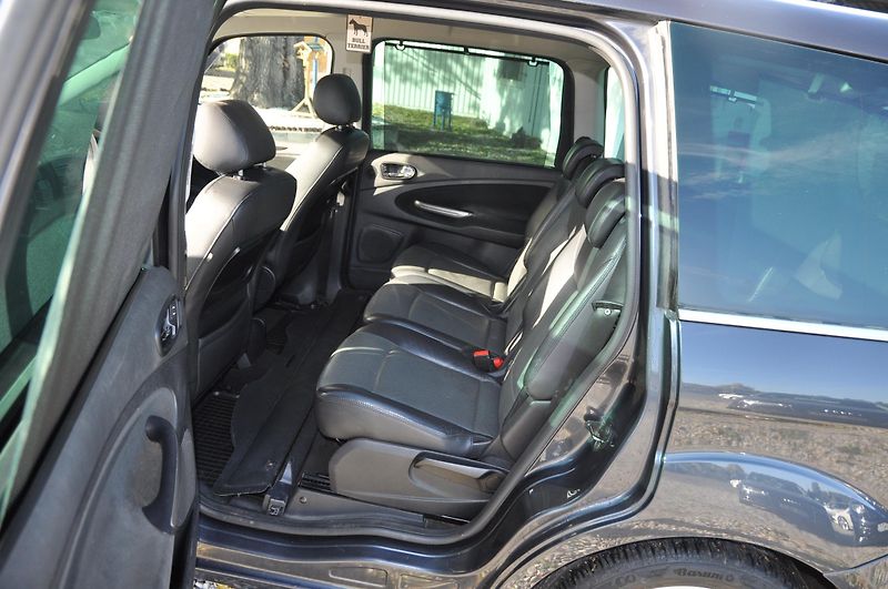 Ford Galaxy 2.0TDCi 103kW 7.míst - fotka 7 z 17