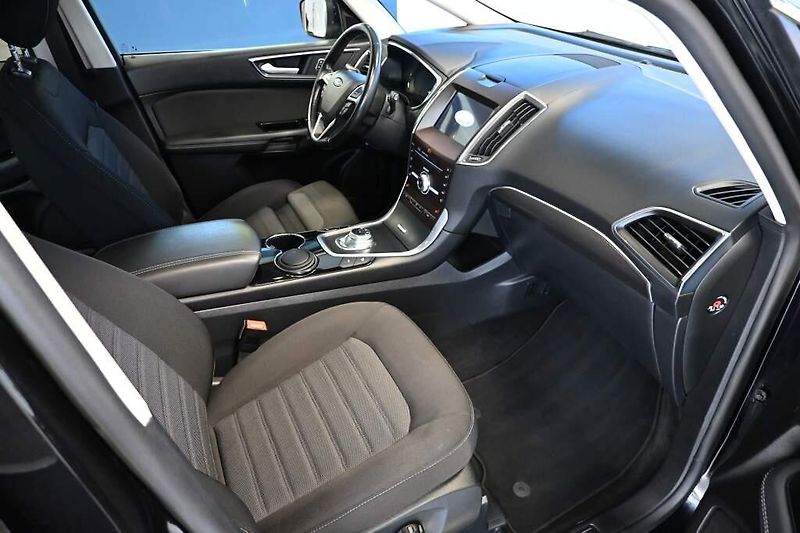 Ford S-MAX (2022) 2.5 LED SONY ACC Tažné FHEV DU - fotka 10 z 33