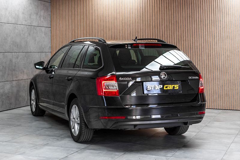 Škoda Octavia 1.6 TDI 85kW DSG*ACC*CAR-PLAY* - fotka 4 z 41