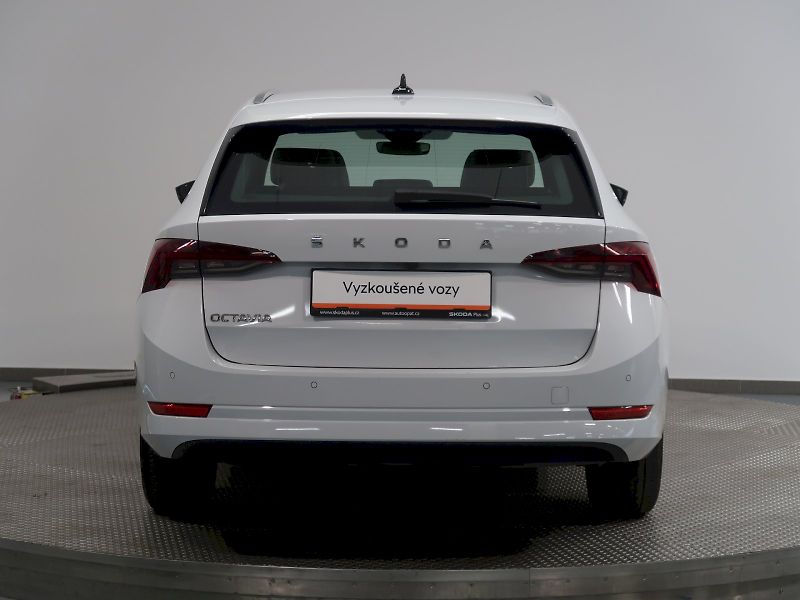 Škoda Octavia (2023) STYLE PLUS 2.0TDI 110KW - fotka 9 z 36