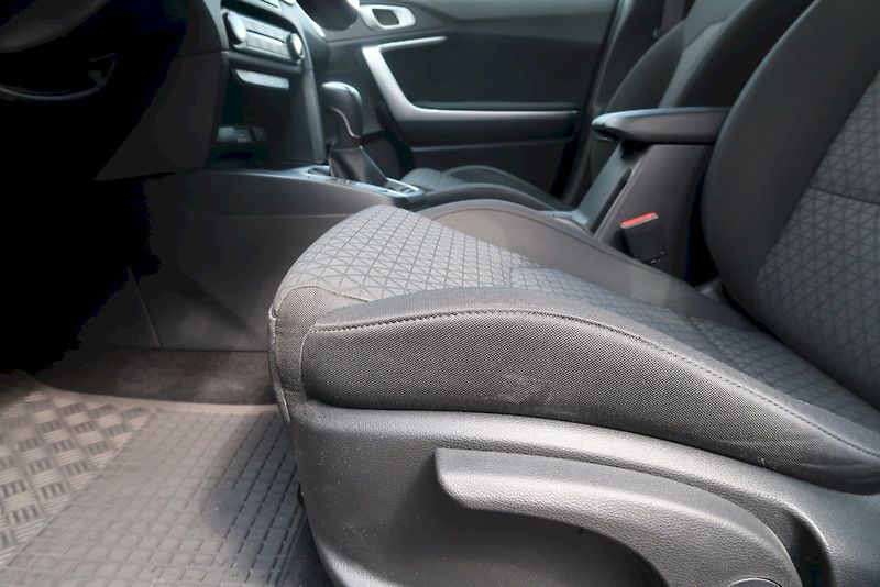 Kia Ceed (2022) Sportswagon 1,0 T-GDI/88 kW - fotka 12 z 30