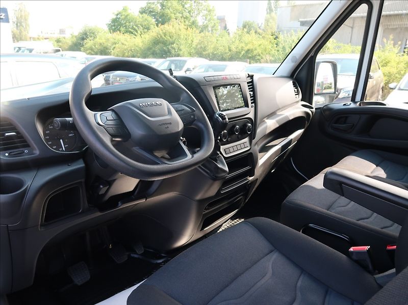 Iveco Daily 2,3 35S16,115kW,L4H2,1majČR - fotka 9 z 22