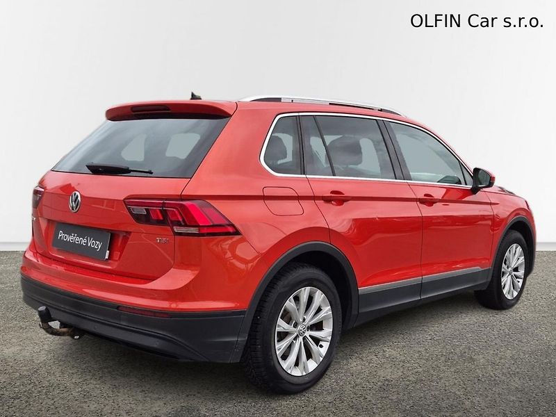 Volkswagen Tiguan Comfortline 1.4 TSi 110 kW - fotka 2 z 23
