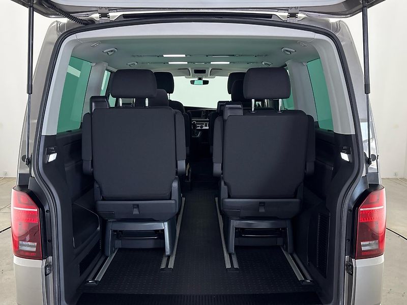 Volkswagen Multivan Comfortline 4MOT DSG - fotka 10 z 27