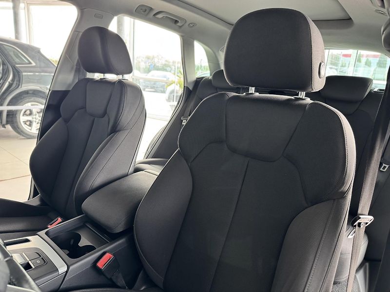 Audi Q5 45TFSI Q*Virtual*Panoram*Tažné - fotka 15 z 36