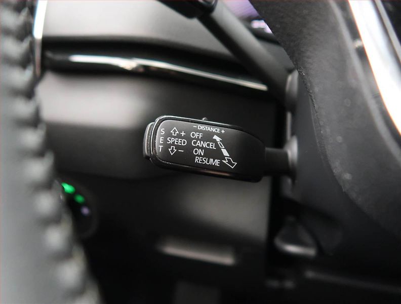 Škoda Karoq (2023) 1.5 TSI, digi klima - fotka 20 z 23